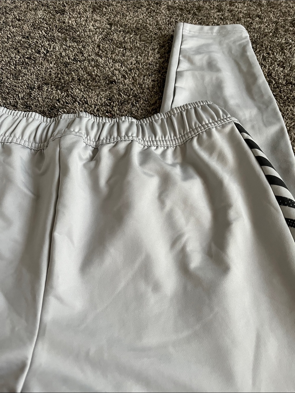 Gymshark Light Gray Performance Joggers
Medium. Mens - Picture 7 of 7